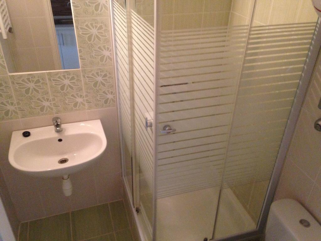 Pelikan Vendeghaz Hotel Szolnok Kamer foto