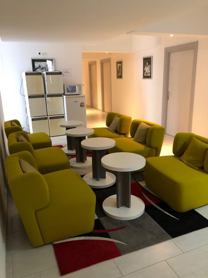 Pelikan Vendeghaz Hotel Szolnok Buitenkant foto